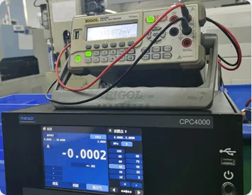 Pressure reference equipment used during transmitter calibration