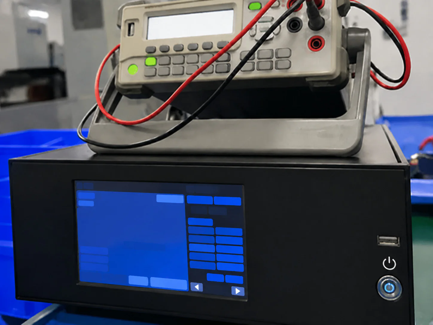 Digital pressure reference equipment used to verify transmitter output